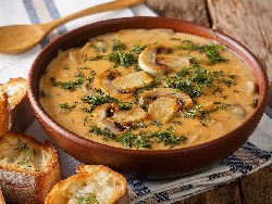 Кремообразна унгарска гъбена супа - снимка на рецептата